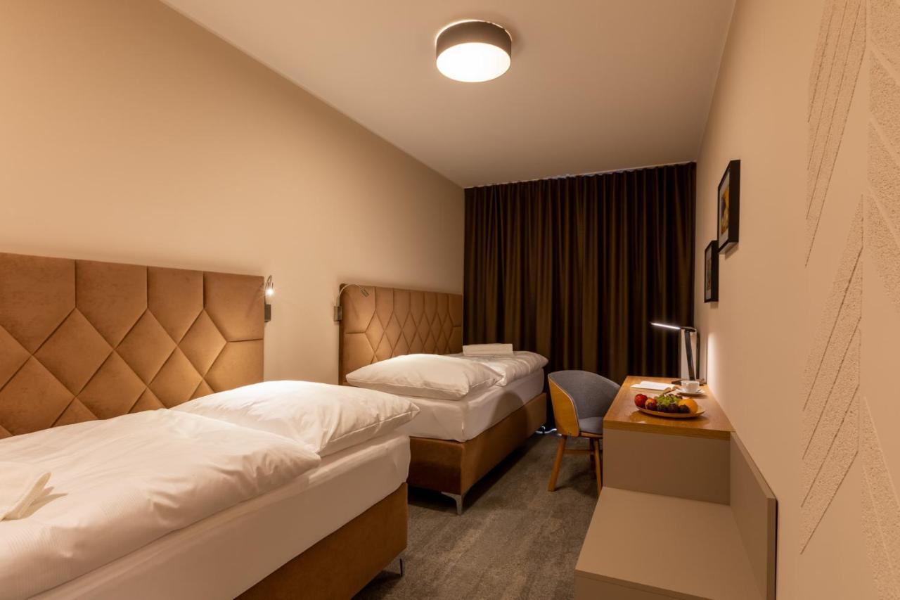 Aplend Lake Resort Strbske Pleso Luaran gambar