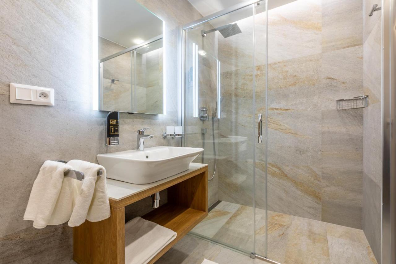 Aplend Lake Resort Strbske Pleso Luaran gambar